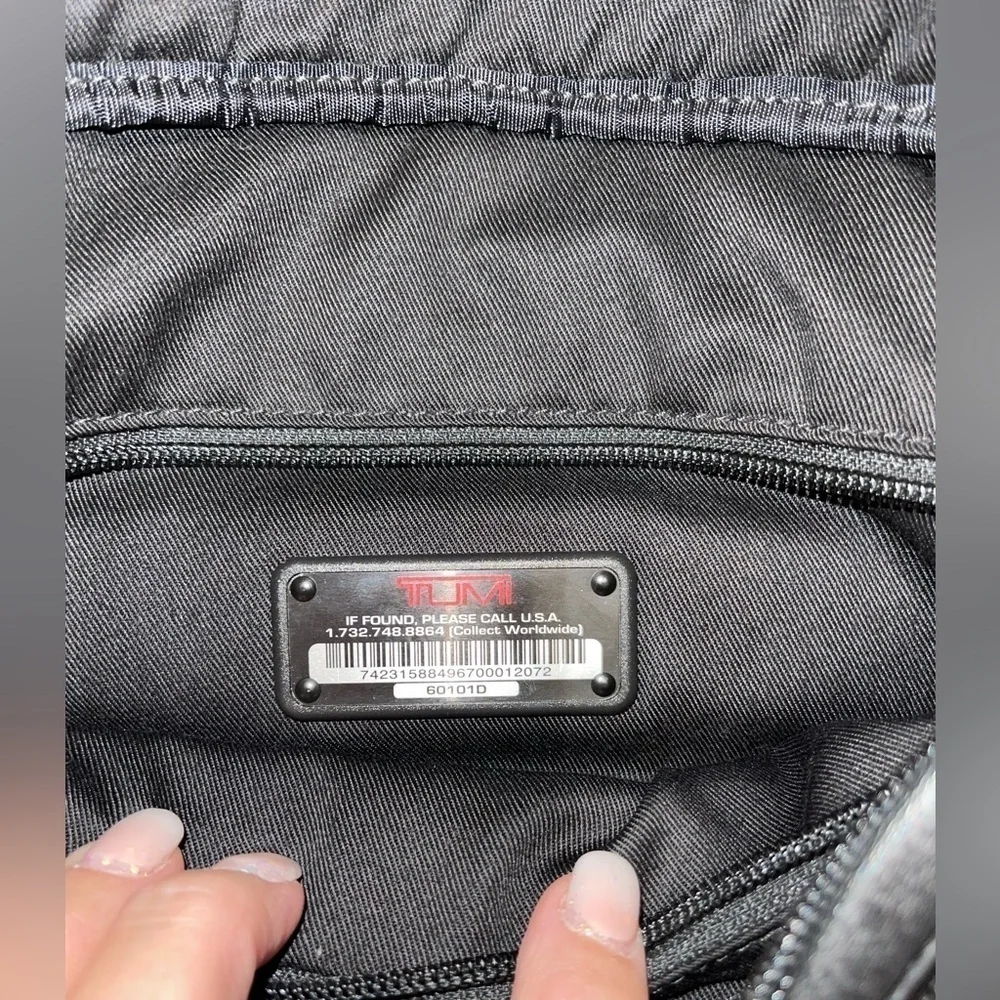 TUMI Genuine leather shoulder bag for man 
